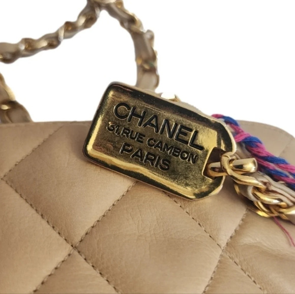 Authentic cream beige CHANEL matelasse quilted double chain shoulder bag - Picture 4 of 11